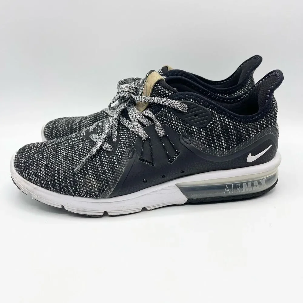 Nike Air Max Sequent 3 Dark Gray and Black - Women’s US 9 - Nike 908993–011
